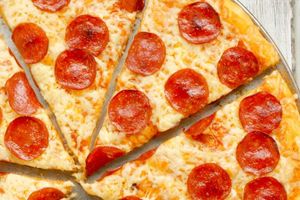 5-Ingredient GF Pizza Crust That Actually Crisps