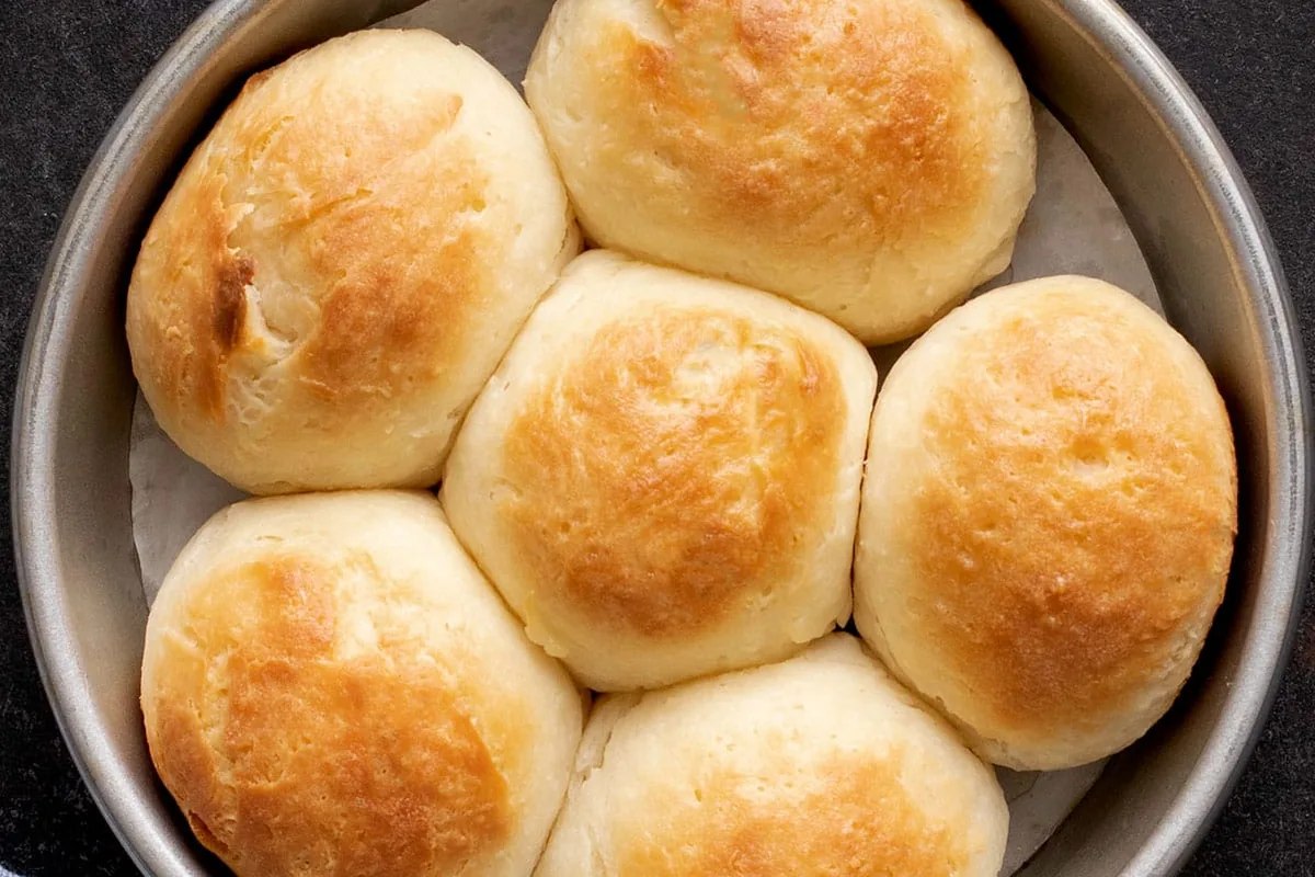 Gluten-Free Dinner Rolls Recipe - Soft, Fluffy & Buttery (gluten free rolls)