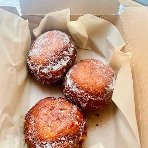Blue Moon Bakery