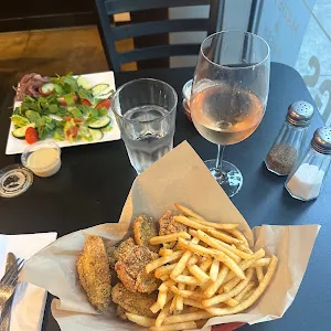 D&N Hot Wings