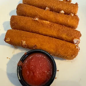 Dora's Bakery and Bistro
