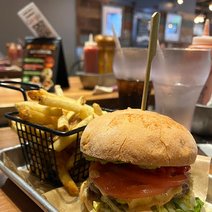 Handcraft Burgers and Brew