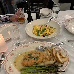 Maggiano's