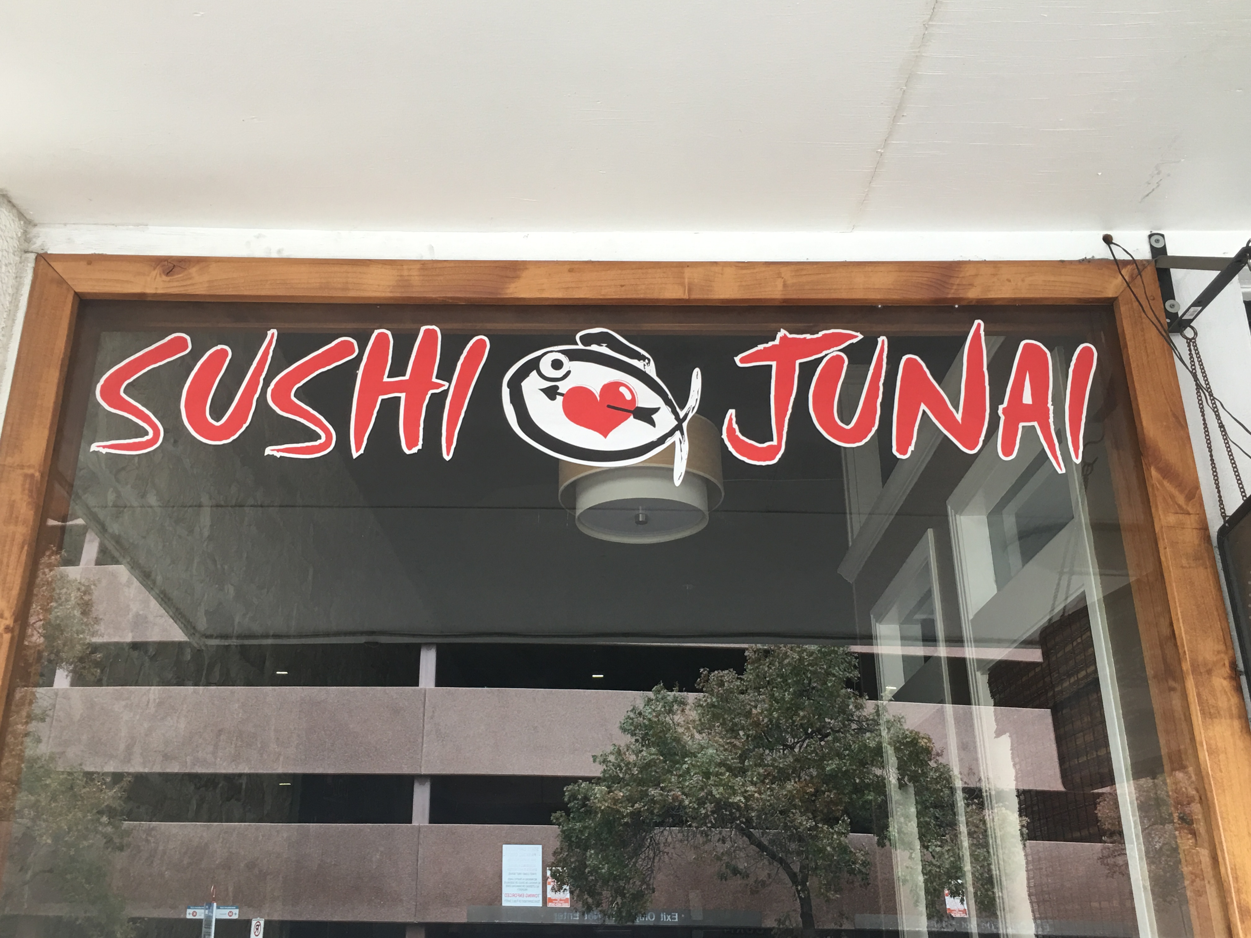 SUSHI JUNAI