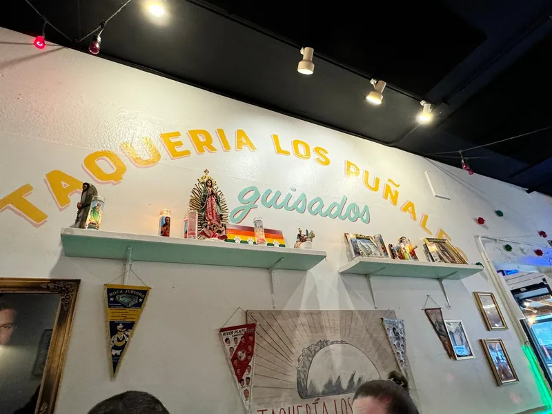 Taquería Los Puñales