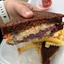 Wheat's End Cafe & Bakery